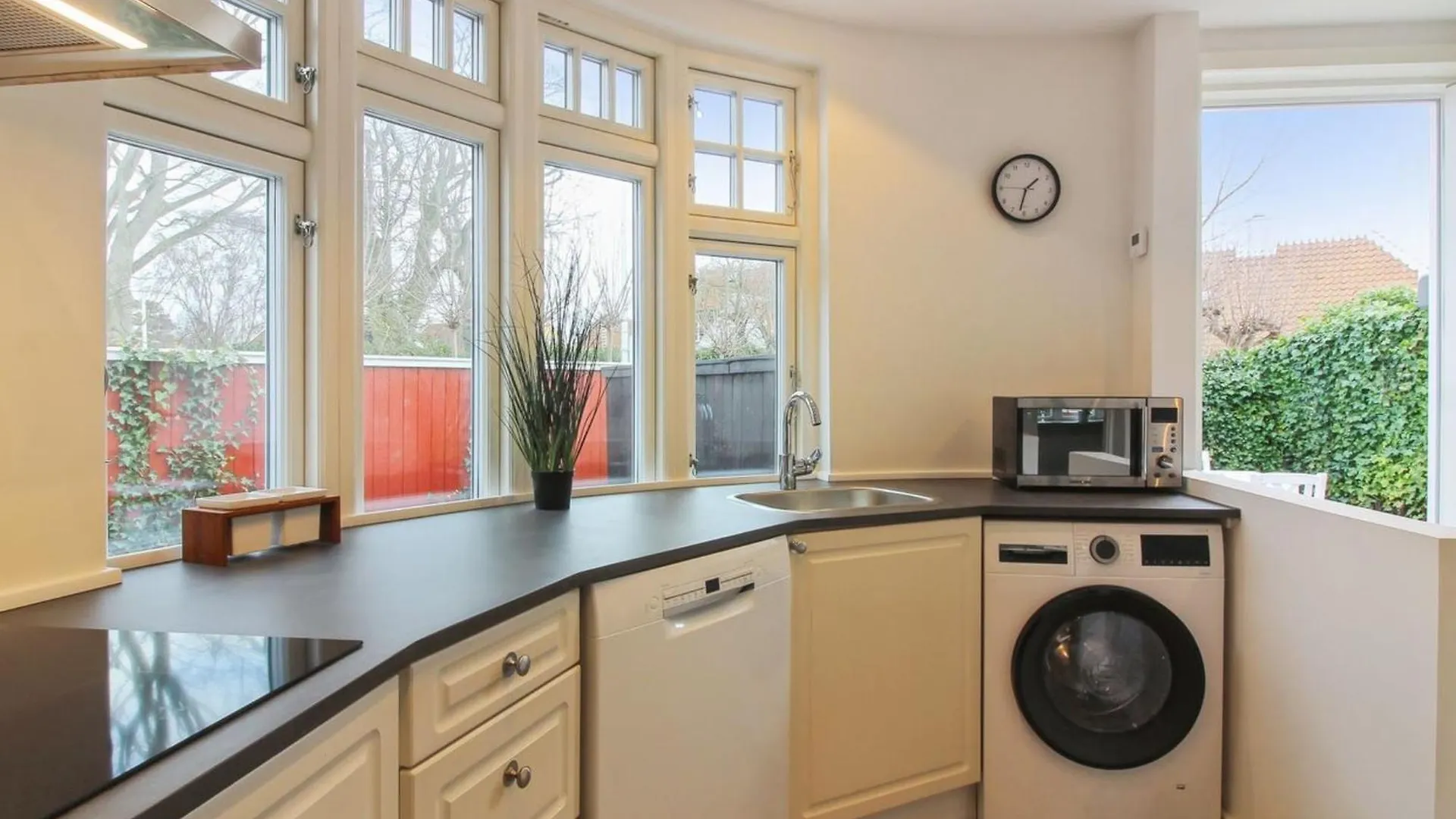 Apartment Yorick - 300M From The Sea In Nw Jutland By Interhome Skagen 0*,